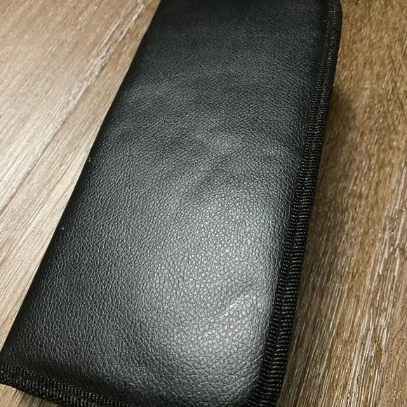 Hair Cutting Scissors/Kit - Picture 5 of 6